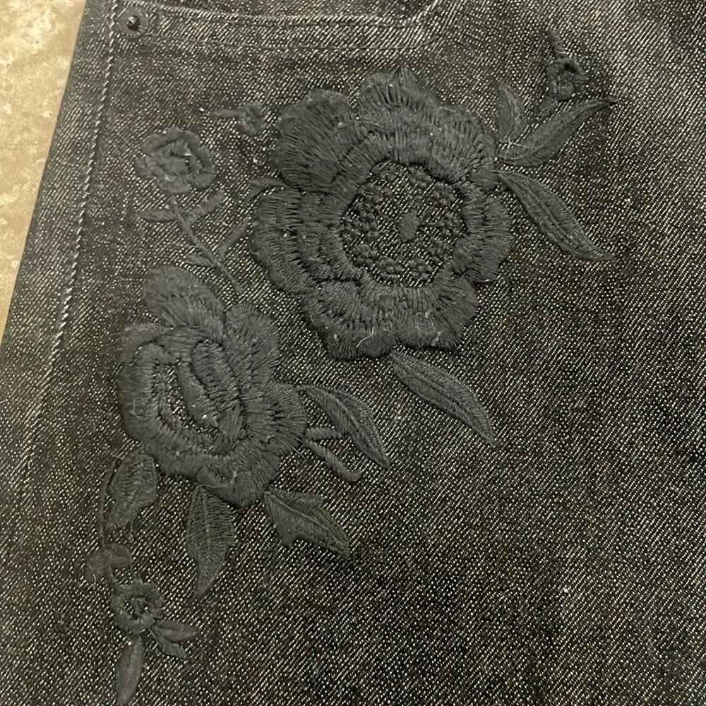 Ralph Lauren Women’s Premier Skinny Jeans w/ Floral Embroidery Sz 10